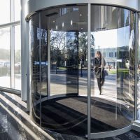 curved glass door